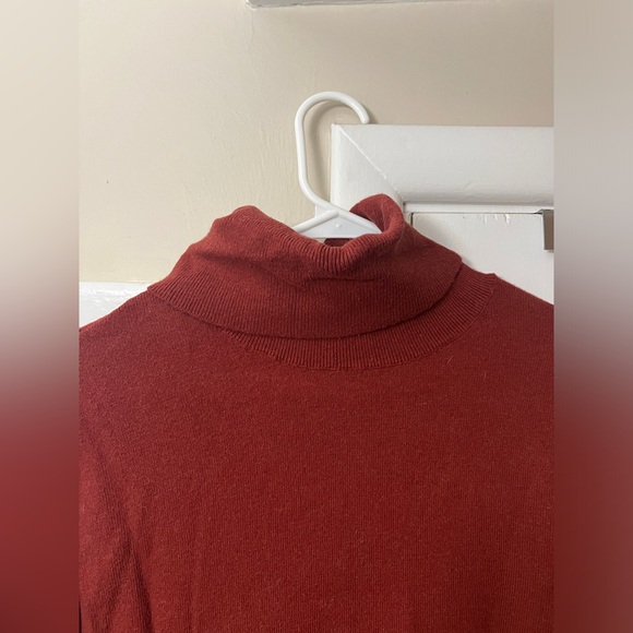 Chelsea28 Sweater - Picture 5 of 6